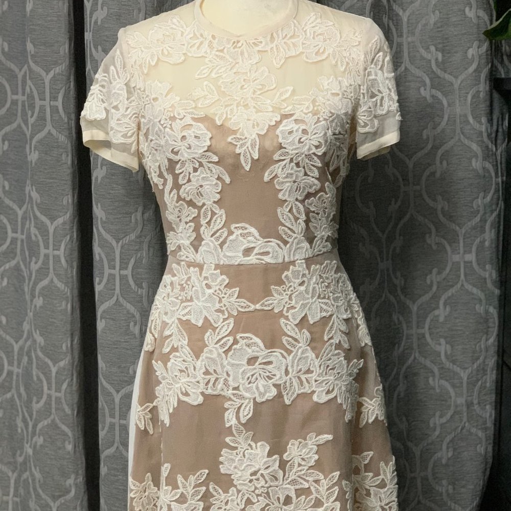 NWT Elie Saab White and Beige Lace Short Dress, Sz 38